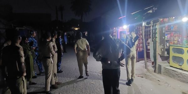 फारबिसगंज रेड लाइट एरिया में पुलिस की छापेमारी,कई हिरासत में