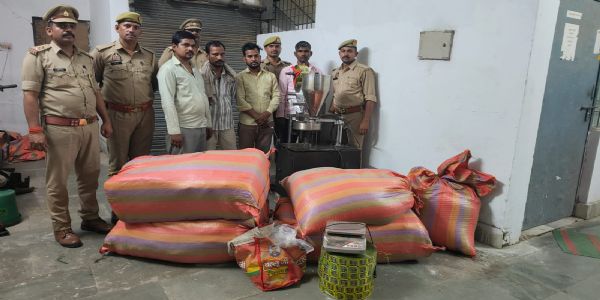 नकली गुटखा फैक्ट्री का भंडाफोड़, चार गिरफ्तार