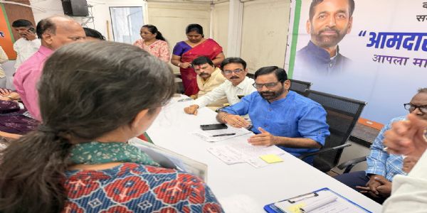 ठाणे में काशैली भवन निवासियों पर कार्रवाई की तलवार लटकी