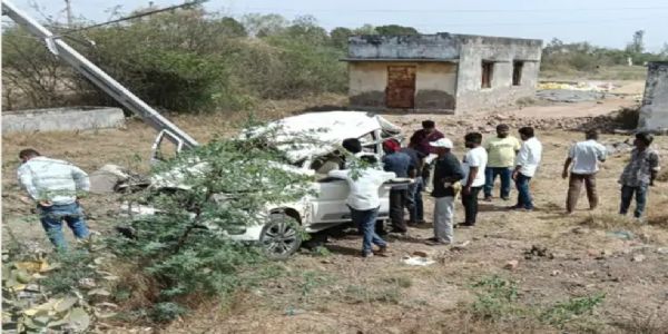 Horrific accident on Dholka