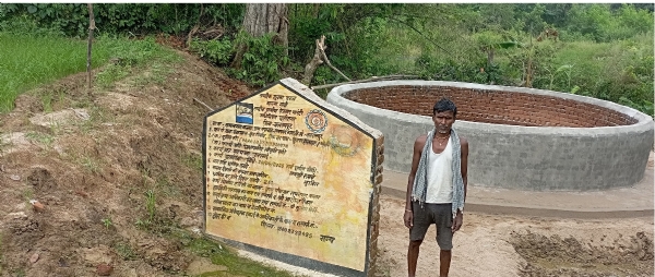 लाभार्थी।