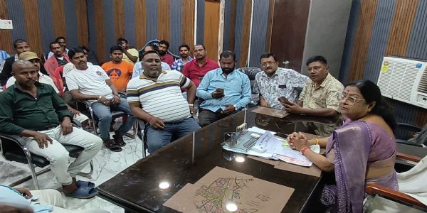 आश्वासन के बाद सफाईकर्मियों का हड़ताल हुआ समाप्त