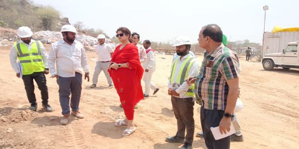 समय सीमा में पूर्ण हो ट्रामा सेंटर का निर्माण कार्य : जिलाधिकारी