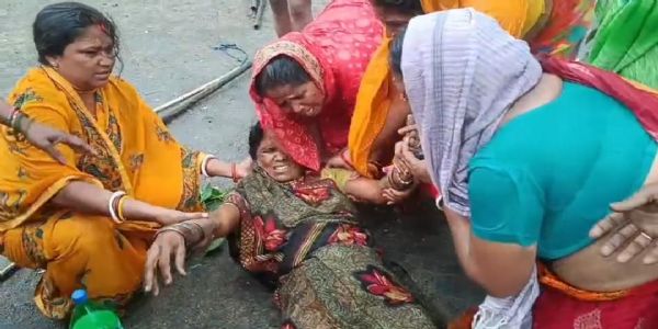 धरना पर तूफान का कहर, टेंट गिरने से 4 घायल