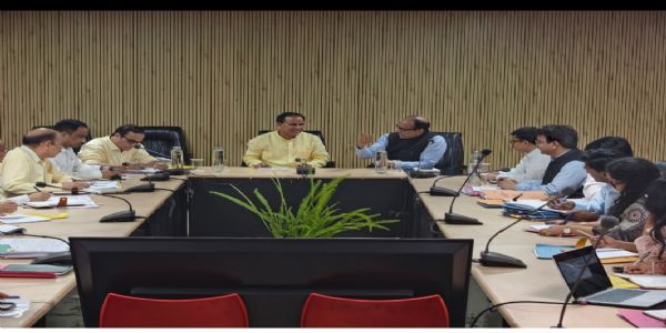 अनुरोध के आधार पर होंगे शिक्षकों के स्थानांतरण, शिक्षा मंत्री ने दिए निर्देश