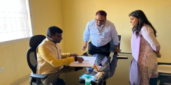 ईवीएम वेयर हाउस का उपायुक्त ने किया निरीक्षण