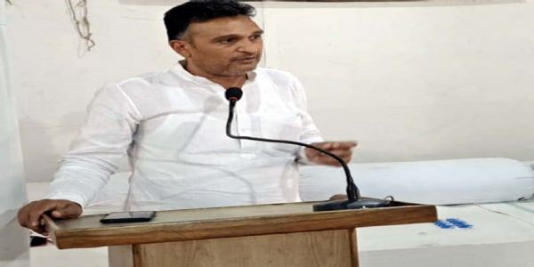 हिसार : भाजपा सांसद रेखा शर्मा ने की अमर्यादित टिप्पणी, माफी मांगे : मनोज राठी