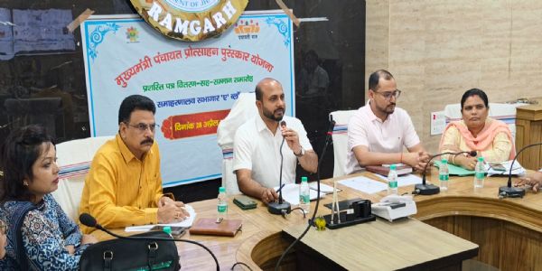 केबीपी कोल परियोजना में ग्रामीणों की समस्याएं हाे दूर : डीसी