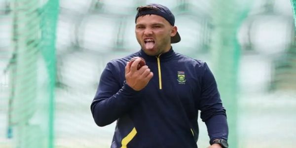 अनुभवी तेज गेंदबाज डेन पैटरसन