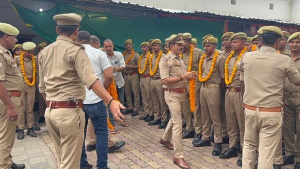 सिगरा थाने में नये पुलिस कर्मियों का स्वागत