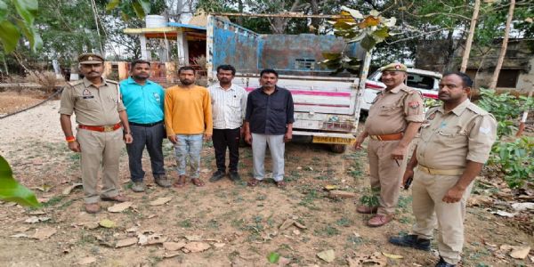 झारखंड के चार पशु तस्कर गिरफ्तार, दस गाैवंश बरामद