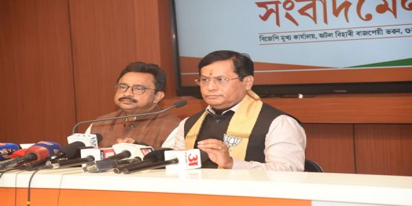 कांग्रेस की ‘मीडिया आधारित लामबंदी’ पर सोनोवाल का हमला, मोदी के नेतृत्व में असम में शांति व विकास का दावा