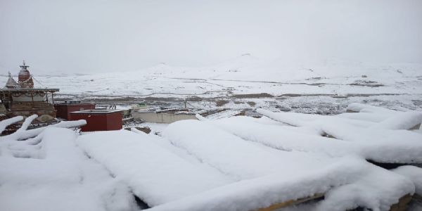 मुक्तिनाथ में बर्फबारी