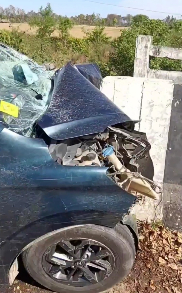 Durghatnagrast kaar Durghatnagrast kaar