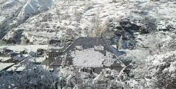 बर्फ़बारी