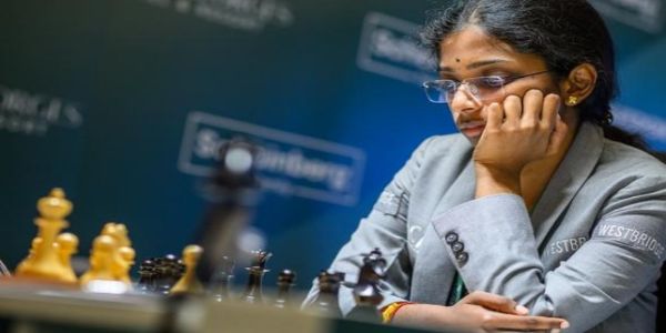 भारतीय महिला ग्रैंड मास्टर आर वैशाली
