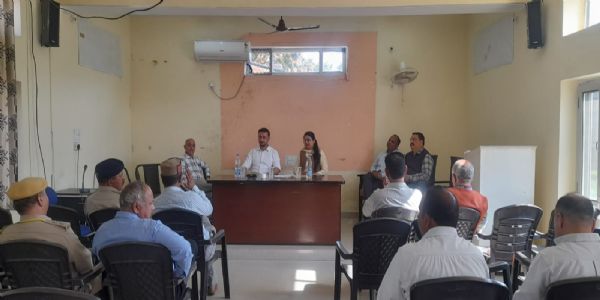 राज्य स्तरीय बैसाखी मेले की तैयारियों को लेकर समीक्षा बैठक आयोजित