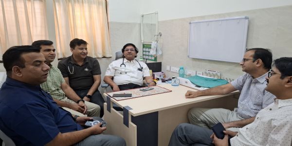 बदलते मौसम व बिगड़ती जीवनशैली से बढ़ रहीं बीमारियां, सतर्कता ही बचाव: विशेषज्ञ