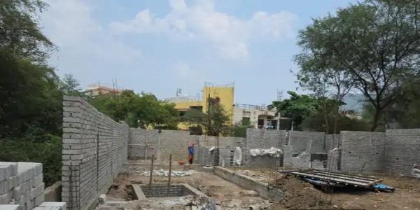 बिलासपुर में अवैध निर्माण पर बवाल, रोक के आदेश के बावजूद काम जारी, निगम की भूमिका पर उठे सवाल