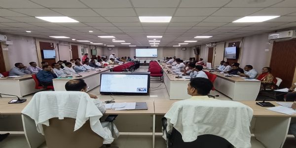 सारण में निजी स्कूलों के शिक्षा माफियाओं पर नकेल कसने की तैयारी