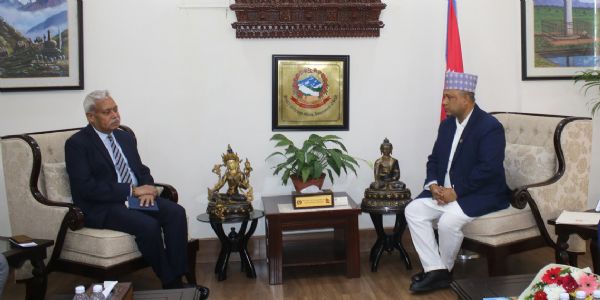 भारतीय राजदूत ने नेपाल के विदेश मंत्री से की द्विपक्षीय सहयोग पर चर्चा