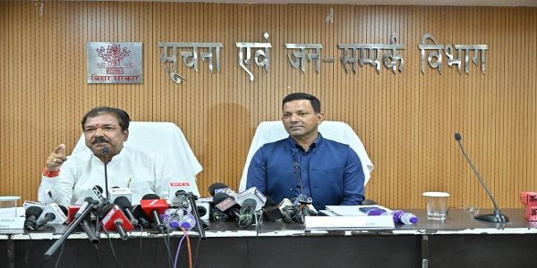 बिहार का औद्योगिक विकास निरंतर सशक्त गति के साथ आगे बढ़ रहा है : डॉ दिलीप जयसवाल