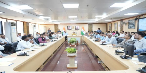 उच्चस्तरीय बैठक में सीएम का निर्देश: तय समय में पूरे हों बजट के सभी विकास कार्य