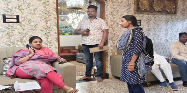 अनूपपुर: अमरकंटक विश्वविद्यालय में घटिया भोजन पर सांसद की फटकार, मेस संचालक पर कार्रवाई के निर्देश