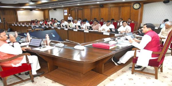 मप्र कैबिनेट: भोपाल में खुलेगा फाइनेंशियल ट्रेनिंग एंड रिसर्च इंस्टीट्यूट, उज्जैन एयरपोर्ट के लिए 590 करोड़ मंजूर