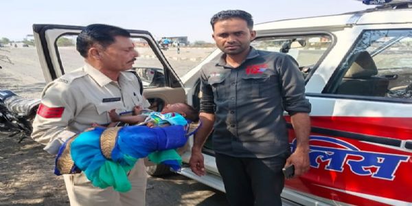 रायसेनः डायल-112 जवानों की संवेदनशीलता और त्वरित सहायता से बची नवजात की जान