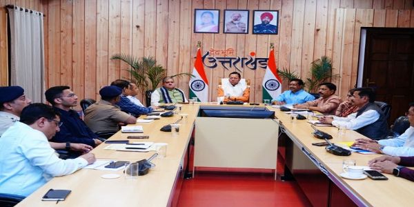 प्रधानमंत्री माेदी के उत्तराखंड दौरे को लेकर मुख्यमंत्री ने की तैयारियाें की समीक्षा, आमजन से रोड शो में सहभागिता की अपील की