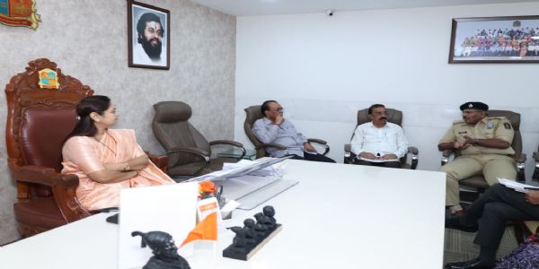 ठाणे में लोकमान्य सावरकरनगर ट्रैफिक जाम से मुक्त कराएं – मेयर पिंपोलकर