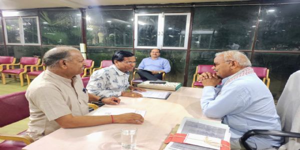 शिविरा पंचांग में अवकाश कटौती के विरोध में शैक्षिक महासंघ ने शिक्षा मंत्री से की मुलाकात