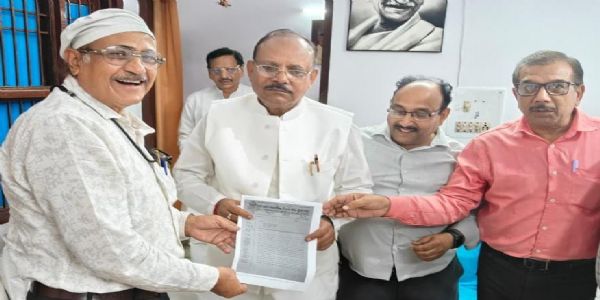 शिक्षकों की सेवा सुरक्षा, धारा 21 की होगी जल्द वापसी : डॉ सुनीत गिरि