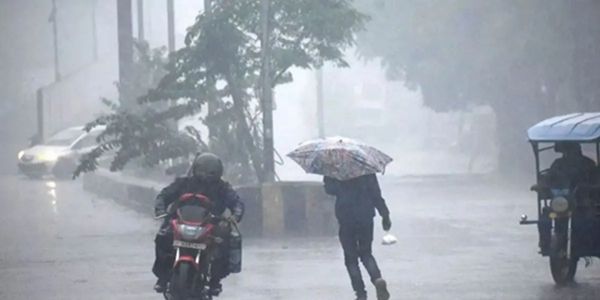 मध्य प्रदेश में फिर बदलेगा मौसम का मिजाज, 3 दिन आंधी-बारिश का अलर्ट, कई जिलों में चलेंगी तेज हवाएं