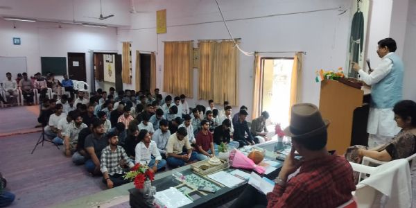 विश्व स्वास्थ्य दिवस पर एमडीएस विश्वविद्यालय में आयुर्वेद, योग और संतुलित जीवनशैली पर व्याख्यान