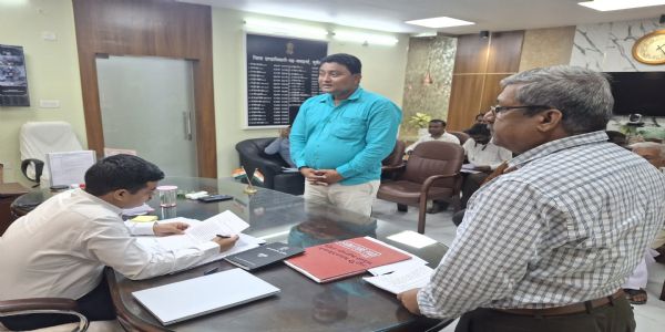 लोक शिकायतों की सुनवाई में 13 मामलों पर हुई सुनवाई, 7 का निष्पादन