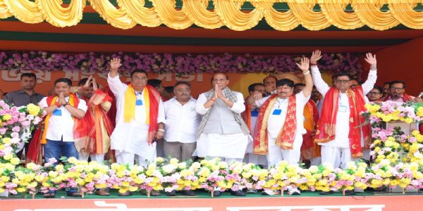 राजनाथ का ममता सरकार पर हमला, बोले- बंगाल की स्थिति को किया बदतर