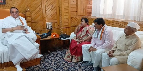 प्रदेश कांग्रेस अध्यक्ष गोदियाल ने की कार्यकर्ताओं के साथ बैठक