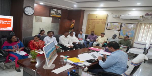 मिशन शक्ति योजनाओं की बैठक में डीएम ने की समीक्षा, महिला सशक्तिकरण को लेकर दिए निर्देश