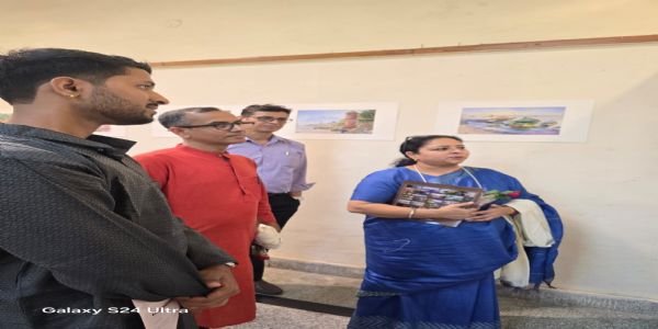 बीएचयू के दृश्य कला संकाय में 'नवसर्जना' कला प्रदर्शनी,30 युवा कलाकारों की प्रतिभा का संगम