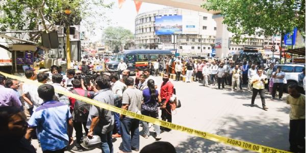 नागपुरात स्फोटकांचा साठा सापडल्याने खळबळ नागपुरात स्फोटकांचा साठा सापडल्याने खळबळ