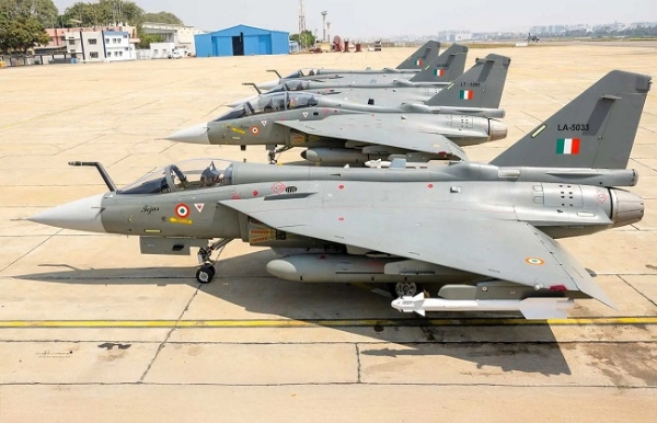 तेजस लड़ाकू जेट (फाइल फोटो)