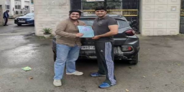 हरिद्वार जा रहे दो दोस्तो की सड़क हादसे में मौत, 5 घायल