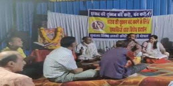 भोपाल में शराब दुकानों के खिलाफ उबाल, कहीं सुंदरकांड तो कहीं भजन-कीर्तन, विरोध के बीच फिर खुली दुकान