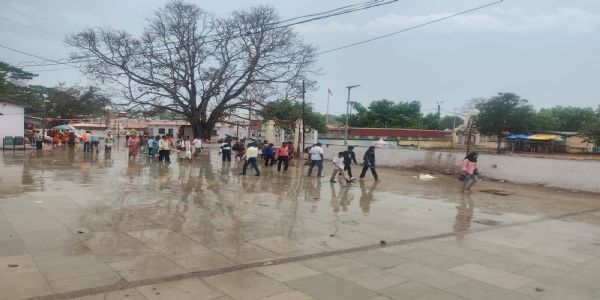 अनूपपुर: कहीं धूप तो कहीं छाव के बीच रिमझिम बारिश से मौसम हुआ सुहाना