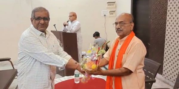 कुल्टी विधानसभा सीट के भाजपा उम्मीदवार ने चेंबर प्रतिनिधियों के साथ की बैठक