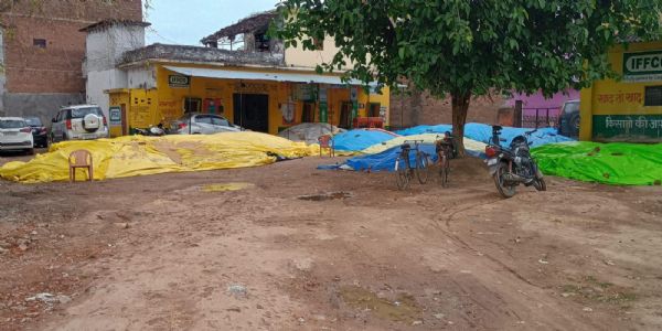 ई पास मशीन ठप, नहीं शुरू हो पा रही गेंहू की खरीद