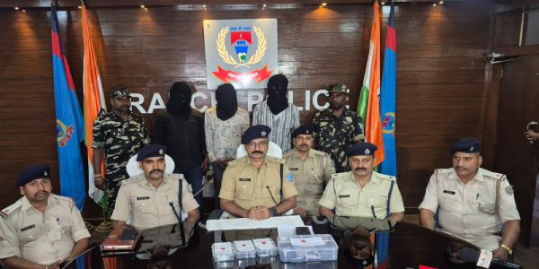 ब्राउन शुगर के साथ तीन तस्कर गिरफ्तार