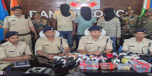 लूटकांड का खुलासा, तीन अपराधी गिरफ्तार